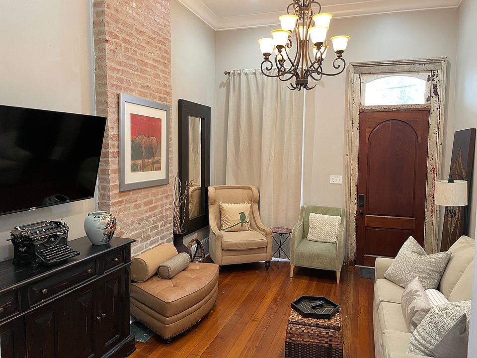 1st image of 2123 Jackson Ave