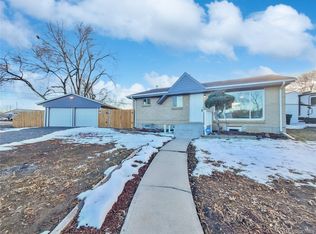 9250 Aspen Dr, Thornton, CO 80229