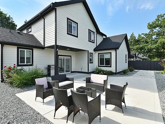 3rd image of 514 Jordan Pl
