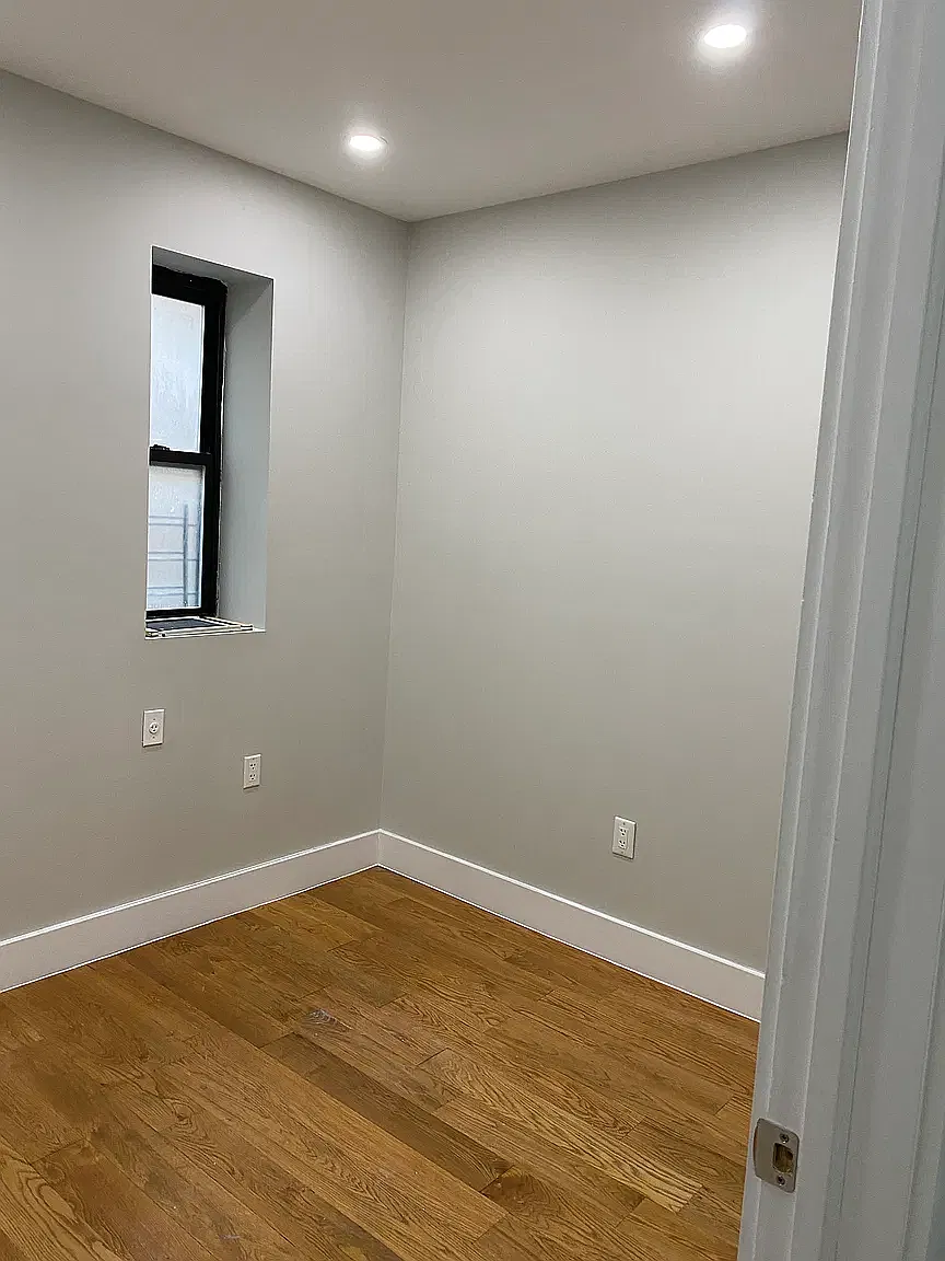 590 West 204th Street — Photo 4