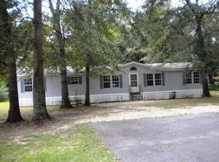 2199 Ashleigh Ave, Grand Ridge, FL 32442