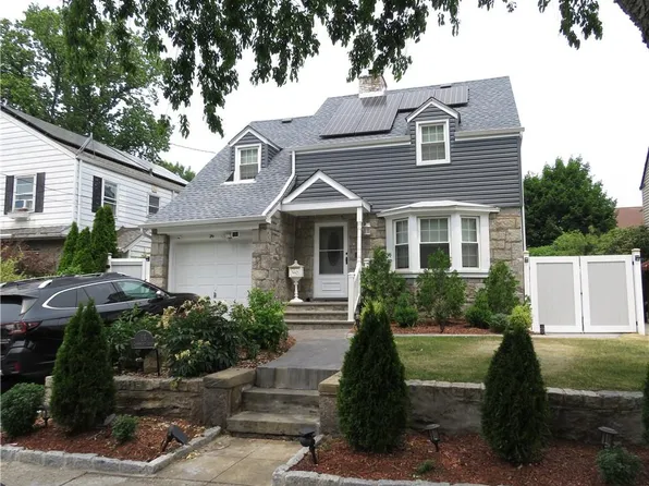 26 Crestmont Avenue, Yonkers, NY 10704