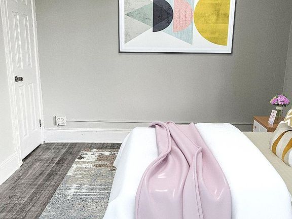 5th image of 217 Lexington Ave #2