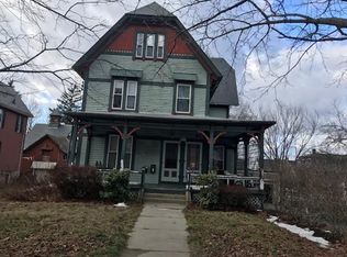 276 Chestnut St, Clinton, MA 01510