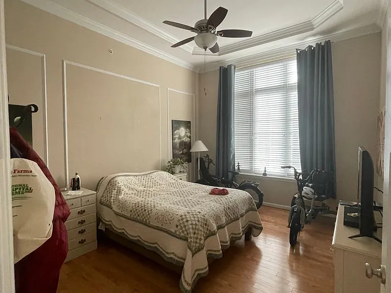 8275 Captains Way — Photo 17