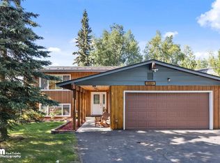 11009 Gulkana Cir, Eagle River, AK 99577