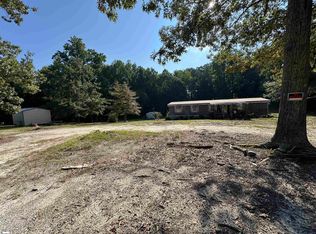 252 Currys Lake Cir, Gray Court, SC 29645