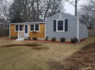 22 Island St, North Kingstown, RI 02852