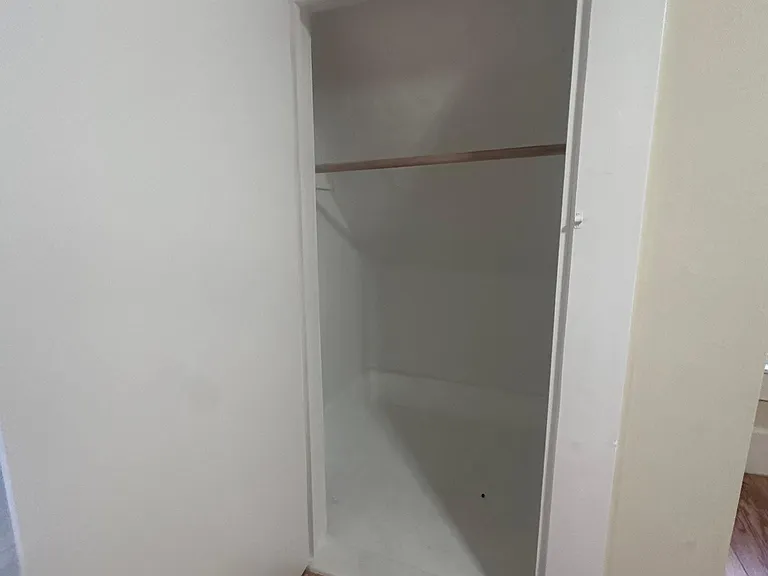 129 Orange St #1R — Photo 12