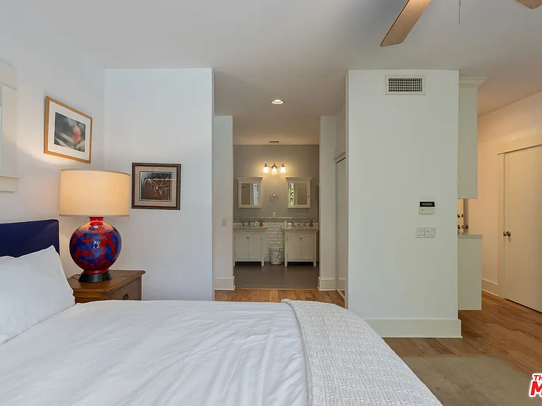 11835 S South Park Ave — Photo 12