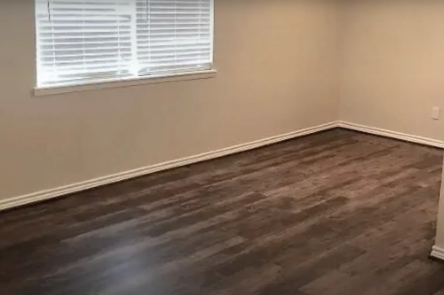 2 bed, 850 sqft, $890 — Photo 3