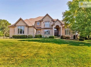 4648 W 137th Ter, Leawood, KS 66224