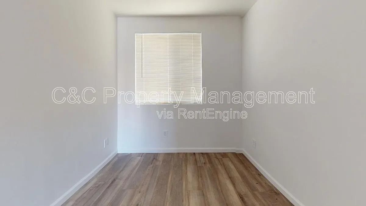 Building Photo - 464 Cortes St #C