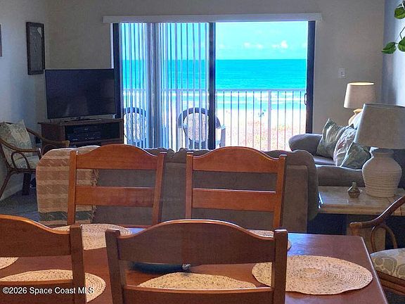 3rd image of 7520 Ridgewood Ave APT 507