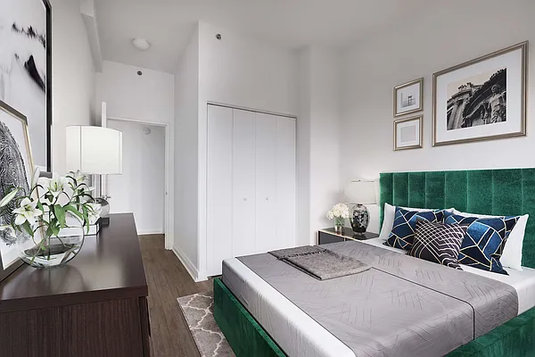 Rented by Compass | media 36