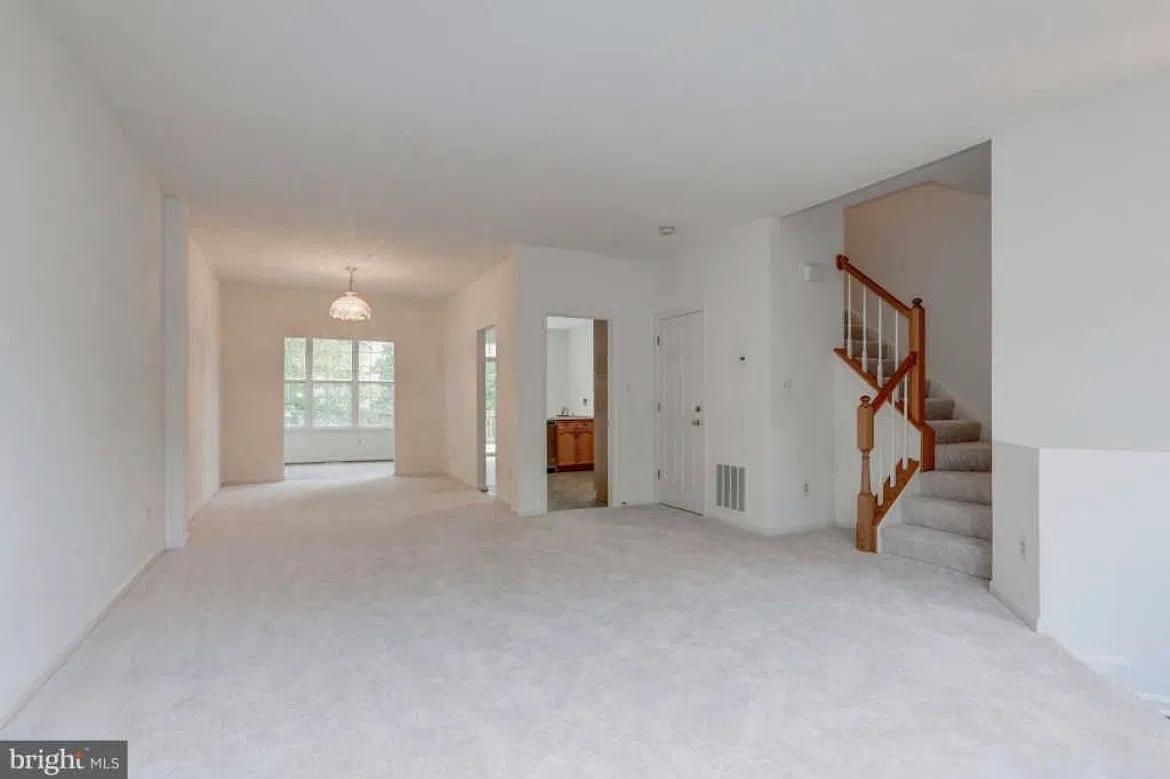 4 bed, 3.5 bath, 1760 sqft, $3,400 — Photo 2