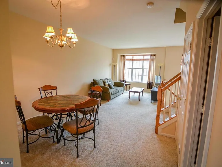 13244 Coppermill Dr — Photo 6