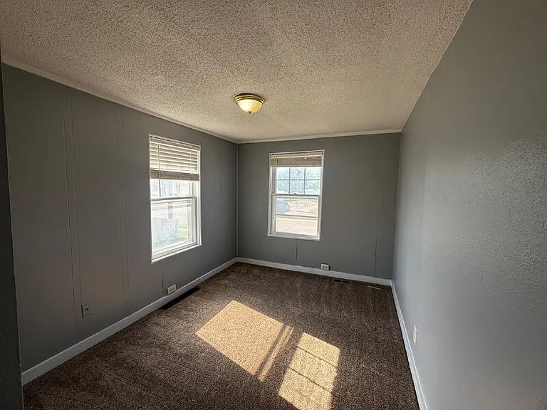 1321 Army Post Rd — Photo 3