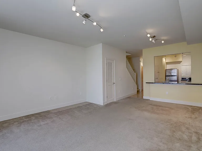 1574 Brunswig Ln #77 — Photo 4