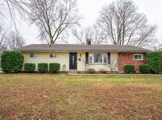 1407 Old Mill Rd, Lyndon, KY 40242