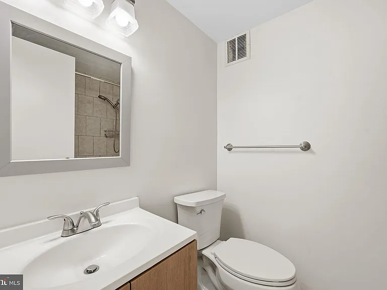 5340 Holmes Run Pkwy #704 — Photo 29