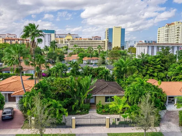 17 Malaga Ave, Coral Gables, FL 33134