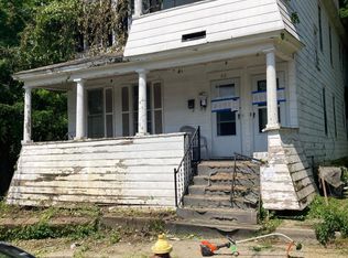 60 Pulaski St, Amsterdam, NY 12010