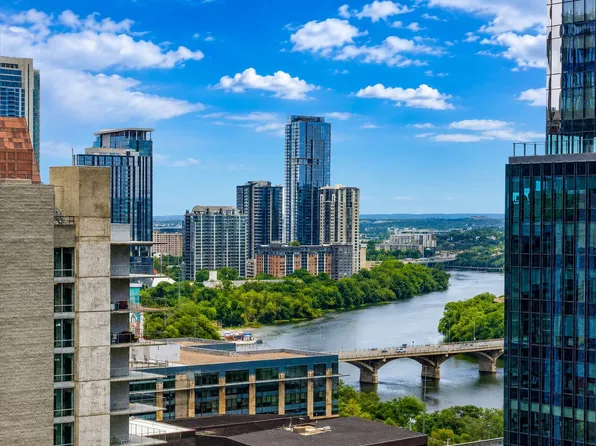 360 Nueces St APT 2005, Austin, TX 78701