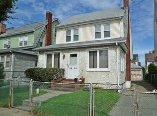 89-41 212th St, Queens Village, NY 11427