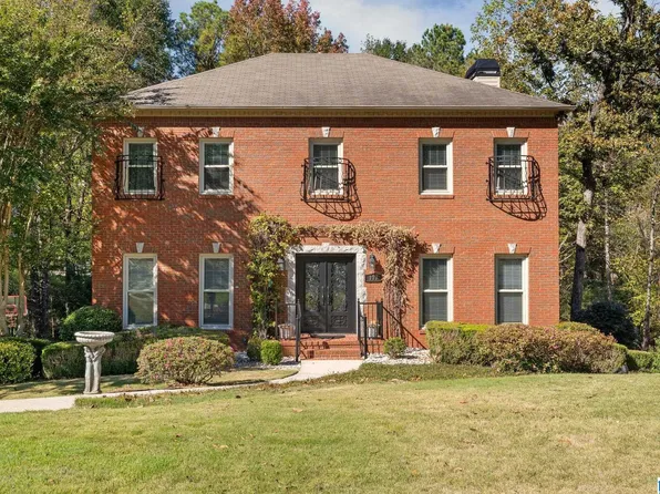 177 Brook Trace Dr, Hoover, AL 35244