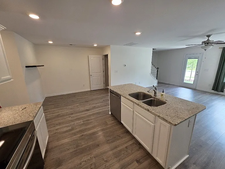 156 Rising Pvt Ln — Photo 3