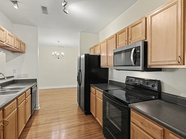 1925 Tara Ct #204 — Photo 13