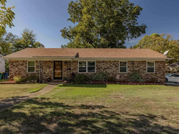 5913 La Mirado Dr, N Little Rock, AR 72118