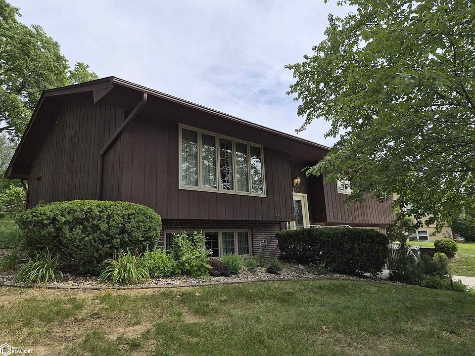 1st image of 235 Terrace Dr