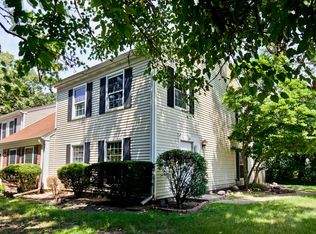 66 Wildwood Trl, Cary, IL 60013