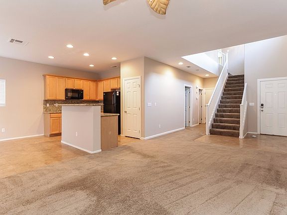 3rd image of 3705 Carisbrook Ave