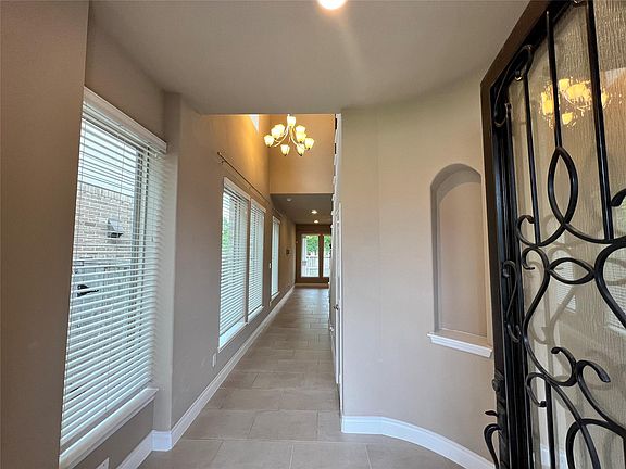 5th image of 9527 Scanlan Heights Ln