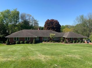 11 W Mound St, Fredericktown, OH 43019