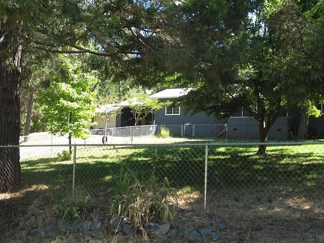 1st image of 9081 Cedar Cir