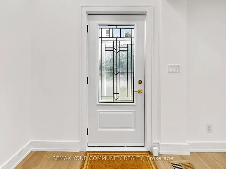 275 Betty Ann Dr — Photo 4