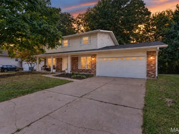 229 Cole Blvd, Saint Charles, MO 63301