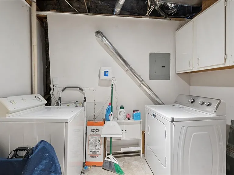 11 Polo Dr NE — Photo 13