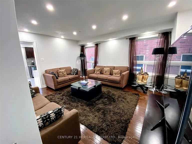 115 Harvest Hills Blvd — Photo 8