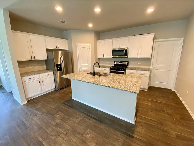 13832 Rock Island Trl — Photo 13