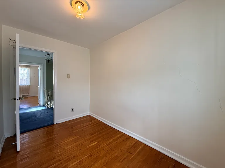 3303 Hartel Ave — Photo 12