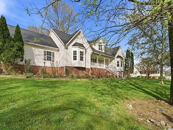 3rd image of 118 Matt Dr