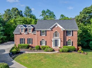 10142 Longford Dr, Knoxville, TN 37922