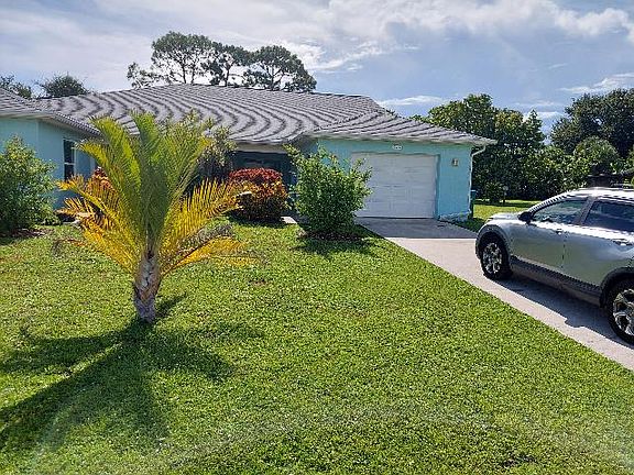 2nd image of 519 NE 25th Ave
