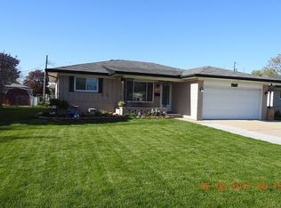 12265 De Grove Dr, Sterling Heights, MI 48312