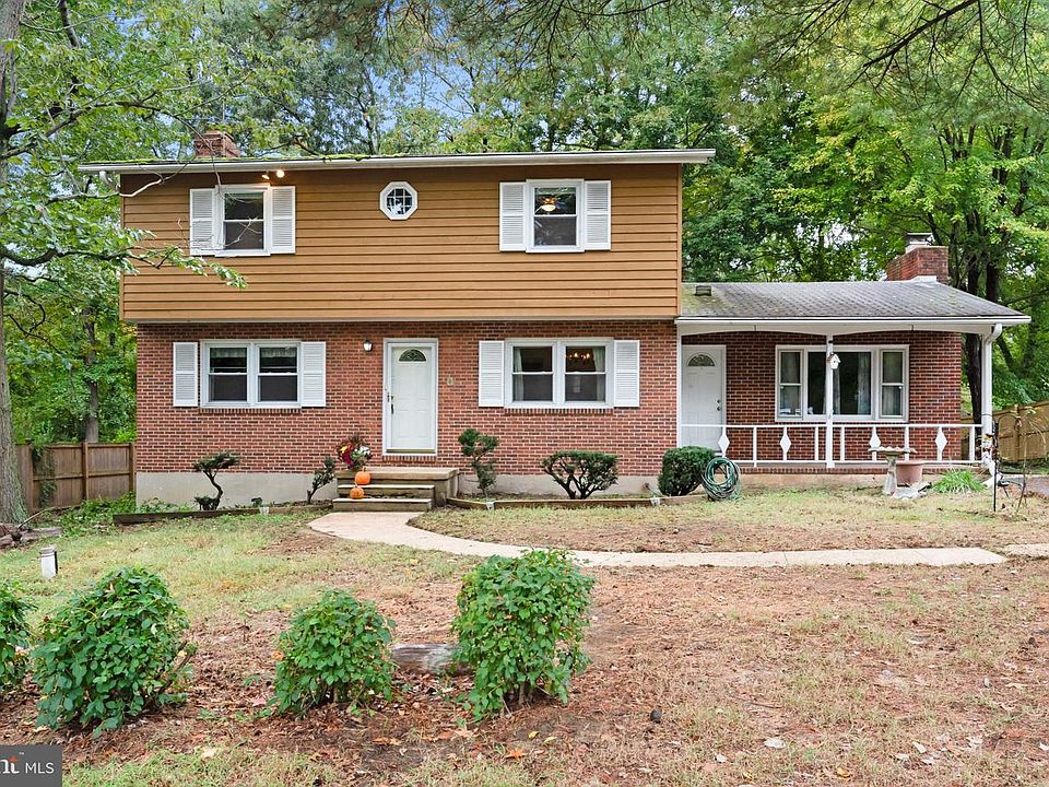 1st image of 282 Hillsmere Dr
